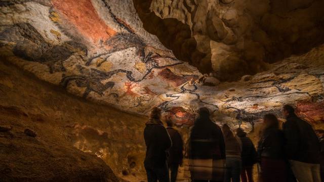 Lascaux 4
